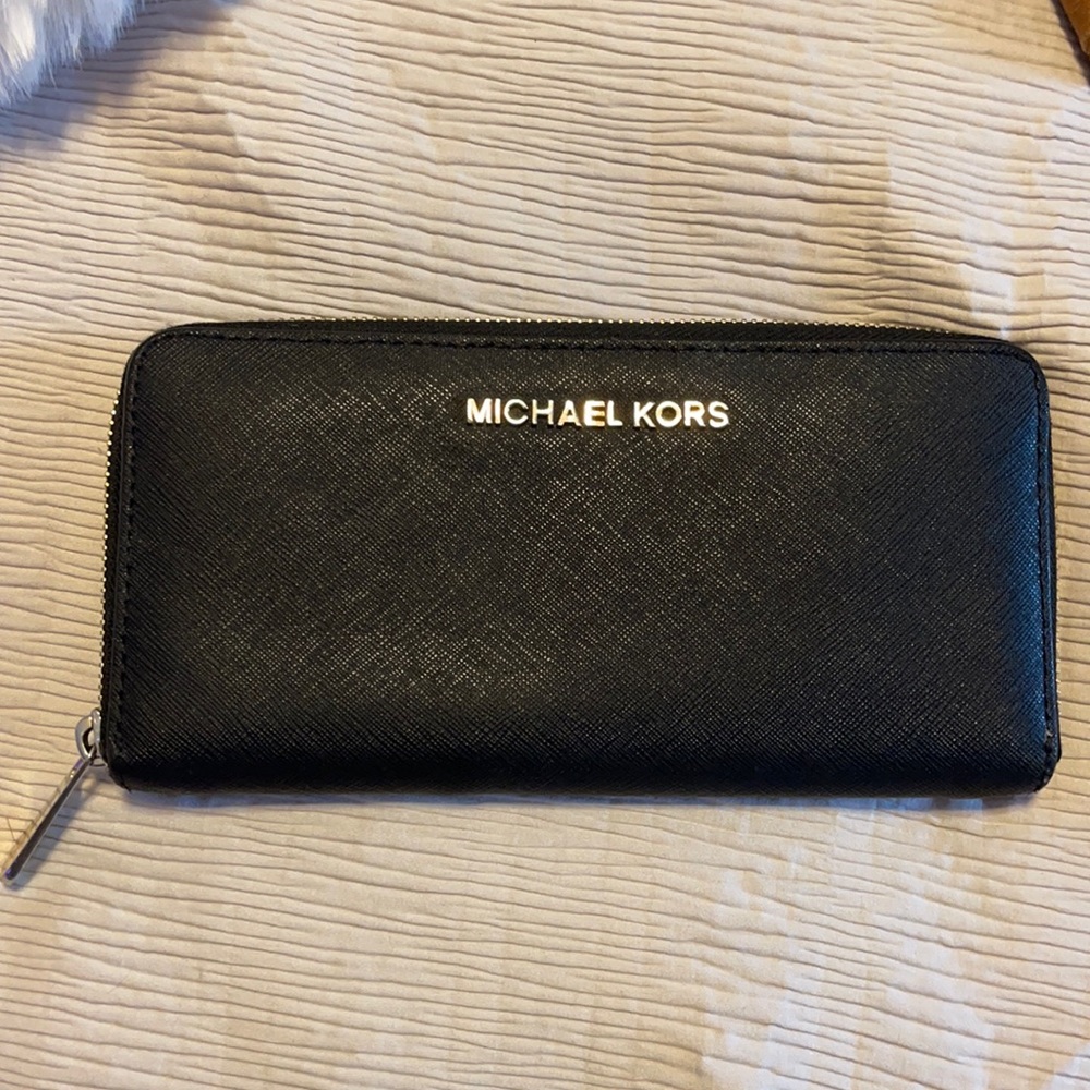 MICHAEL KORS BLACK WALLET